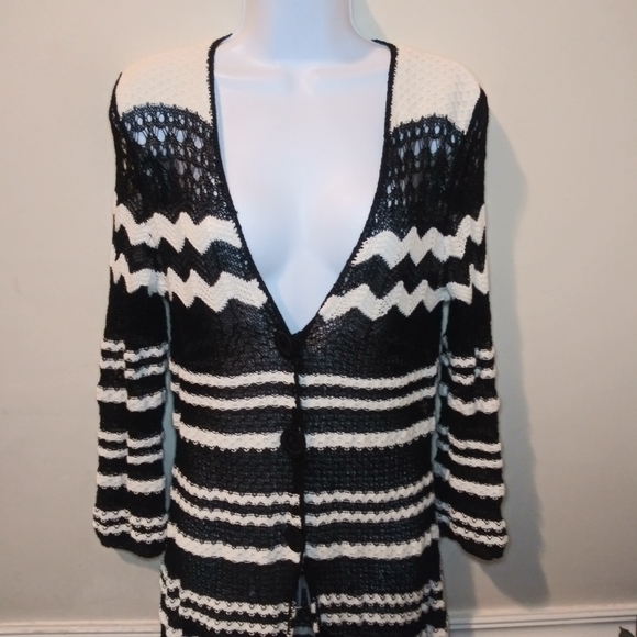 Chico's Black & Ivory Boho Retro 70's Striped Crocheted Long Cardigan/Swim Cover - Picture 2 of 11